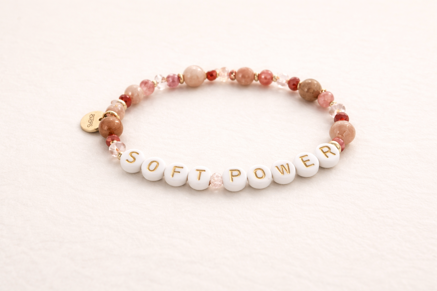 SOFT POWER - la puissance du Féminin.